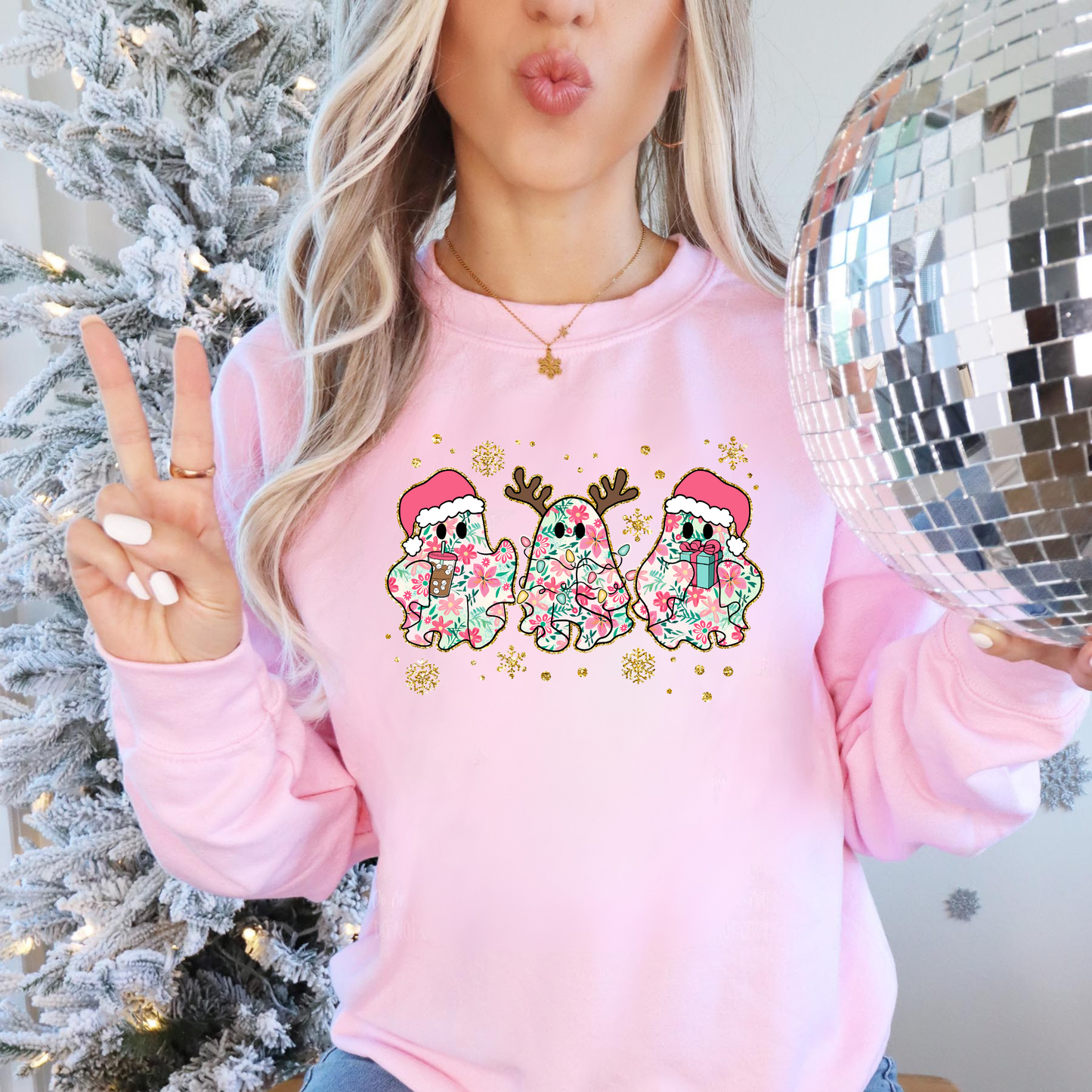 Cute Christmas Ghosties